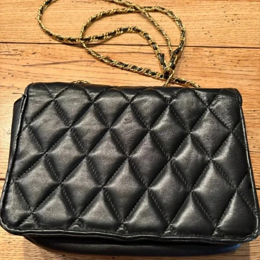 LJ Simone New York Leather Pocketbook - Picture 4 of 8